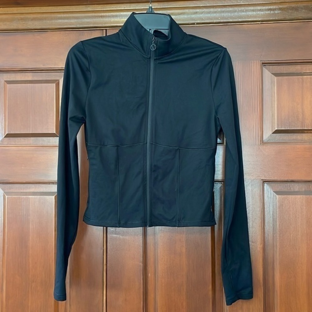Victoria’s Secret on point cropped zip up jacket size small